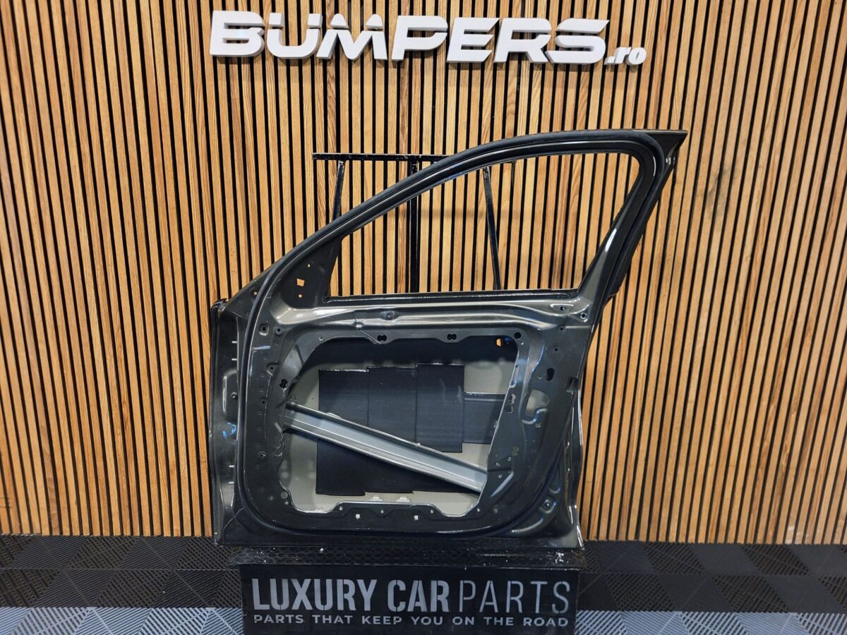 Usa fata BMW X6 G06 2024 U302