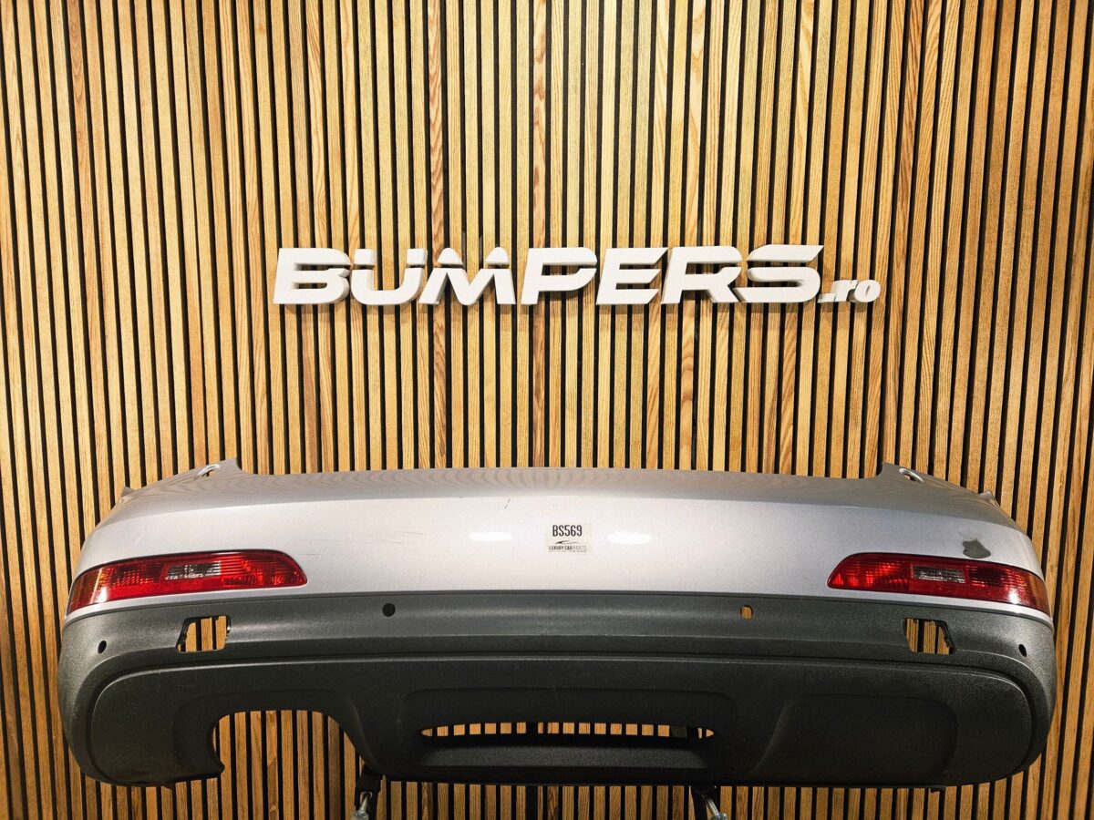 Bara spate Audi Q3 8U 2013 8U0807511C BS569