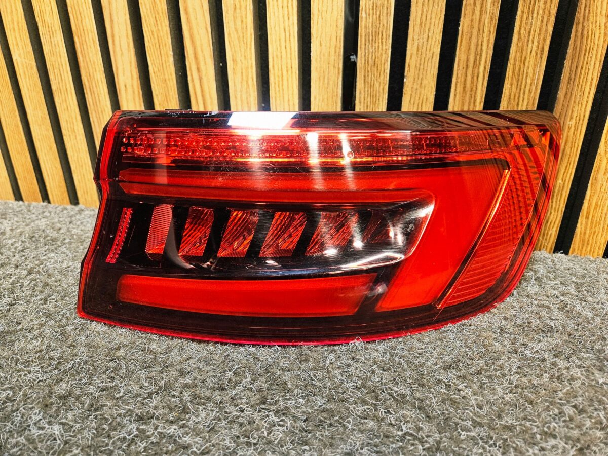 Stopuri Dreapta spate Audi A4, S4 B9 2018 S197 A4 8W5945092D