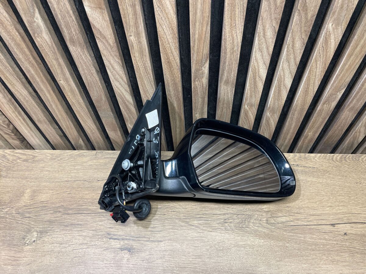 Oglinzi complete Dreapta Audi Q3 8U 2016 630502 8U0