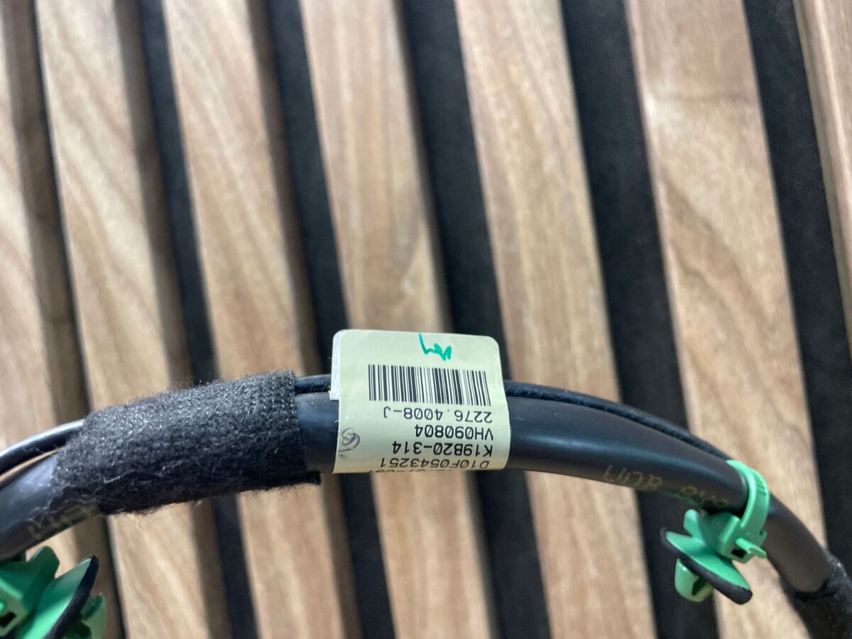 Oglinzi complete Centru Audi Q8 2024 1916347809 A046314 041489