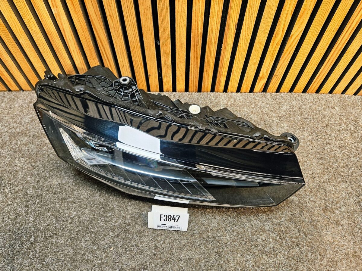 Faruri Skoda Scala 2025 655941016A F3847