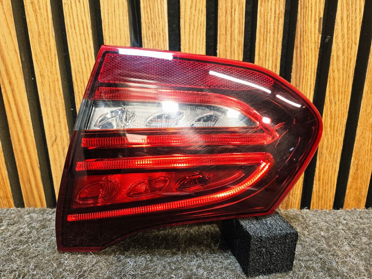 Stopuri Dreapta spate Mercedes C, AMG C 2021 A2059064705 W205 S117