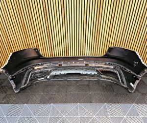 Bara spate Audi RS Q8 2019 BS472