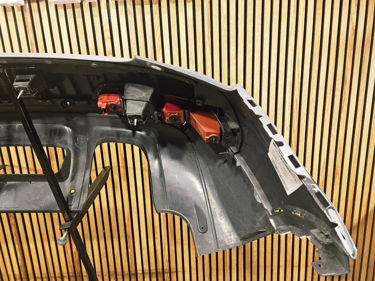 Bara spate Audi Q3 8U 2013 8U0807511C BS569