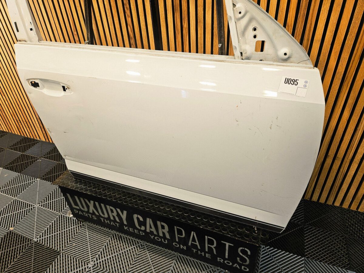 Usa fata Dreapta Audi A4, S4 B9 2018 A4 U095