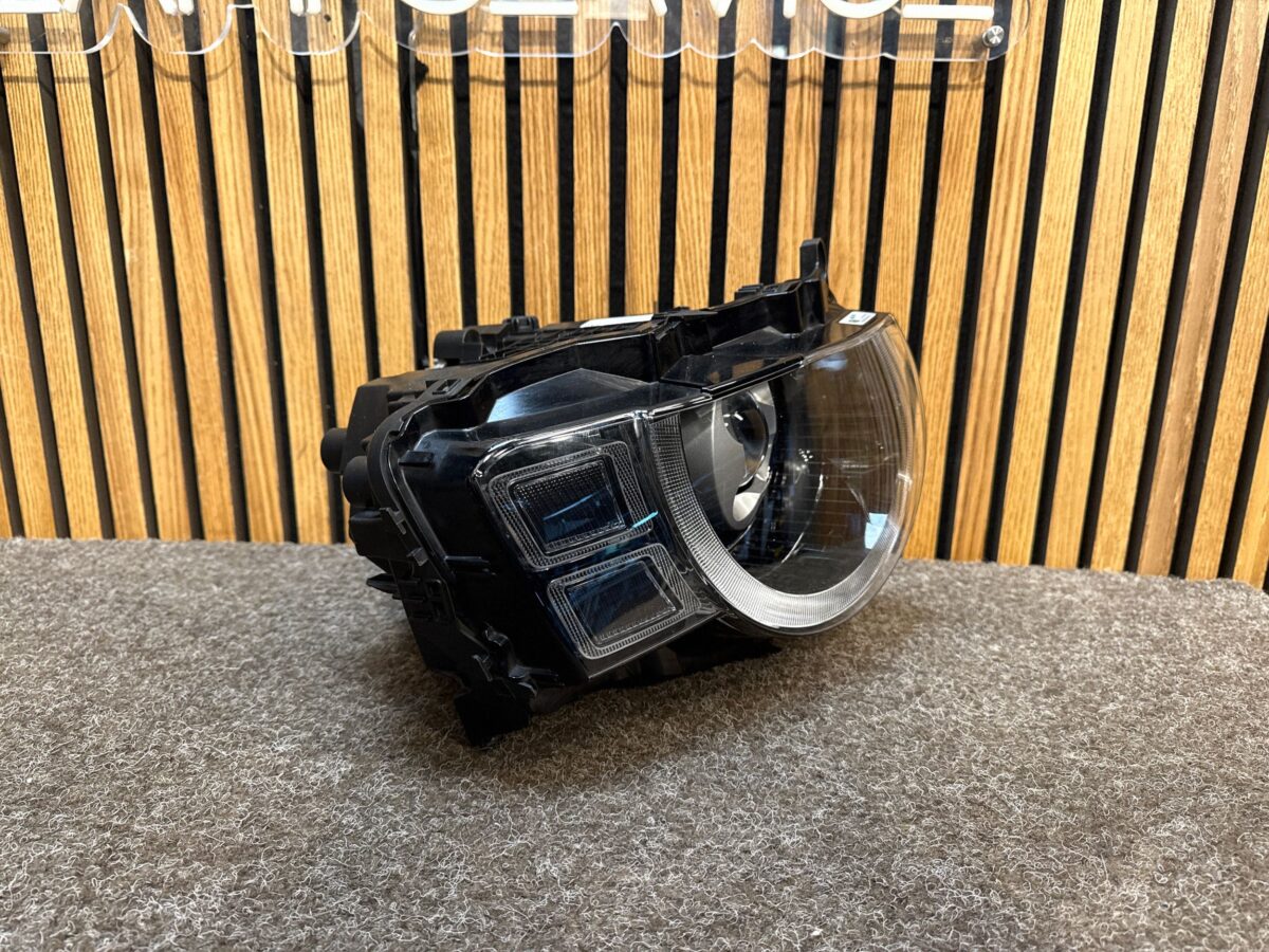 Faruri Land Rover Defender 2019 L8B213W029HG F3953