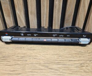 Climatronic Mercedes GLA H247 2022 A2479056503