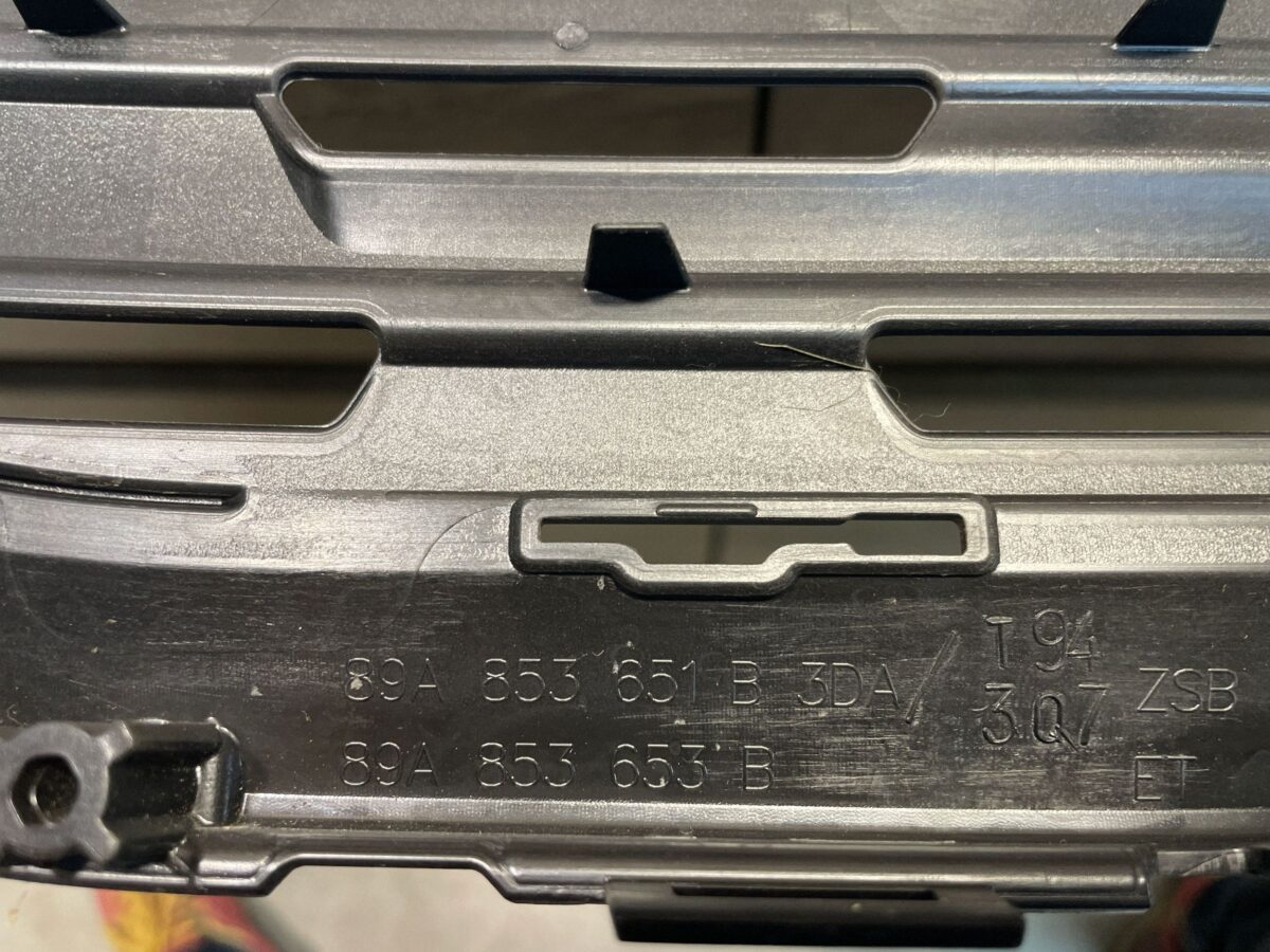 Grila Centru Audi e-tron 2022 89A853651B