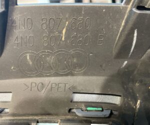 Grila proiector Dreapta Audi A8, S8 D5 2024 4N0807680 A8 4N0807680B