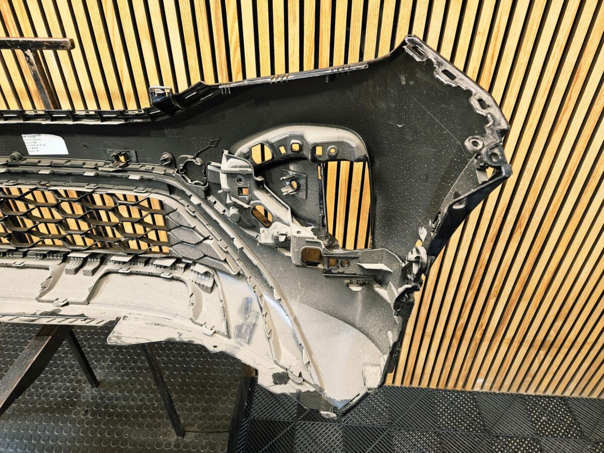 Bara fata Volkswagen T-Roc 2020 2GA807221Q BF5047