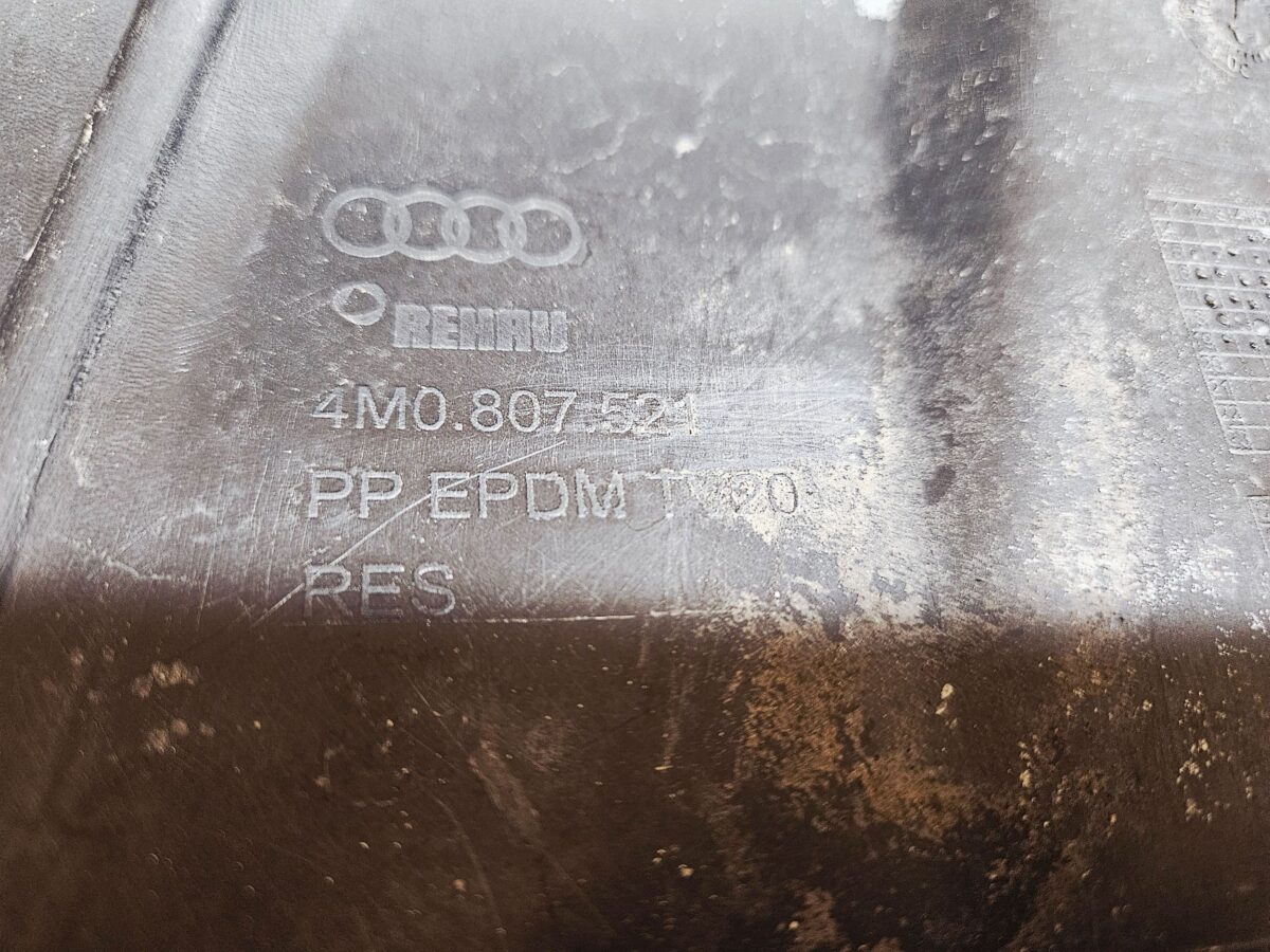 Difuzor bara spate Audi Q7 4M 2018 4M0807521