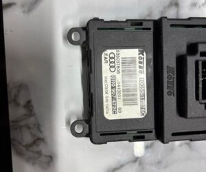 Balast Xenon Audi Q5, SQ5 8R 2010 Q5 8R0907472C