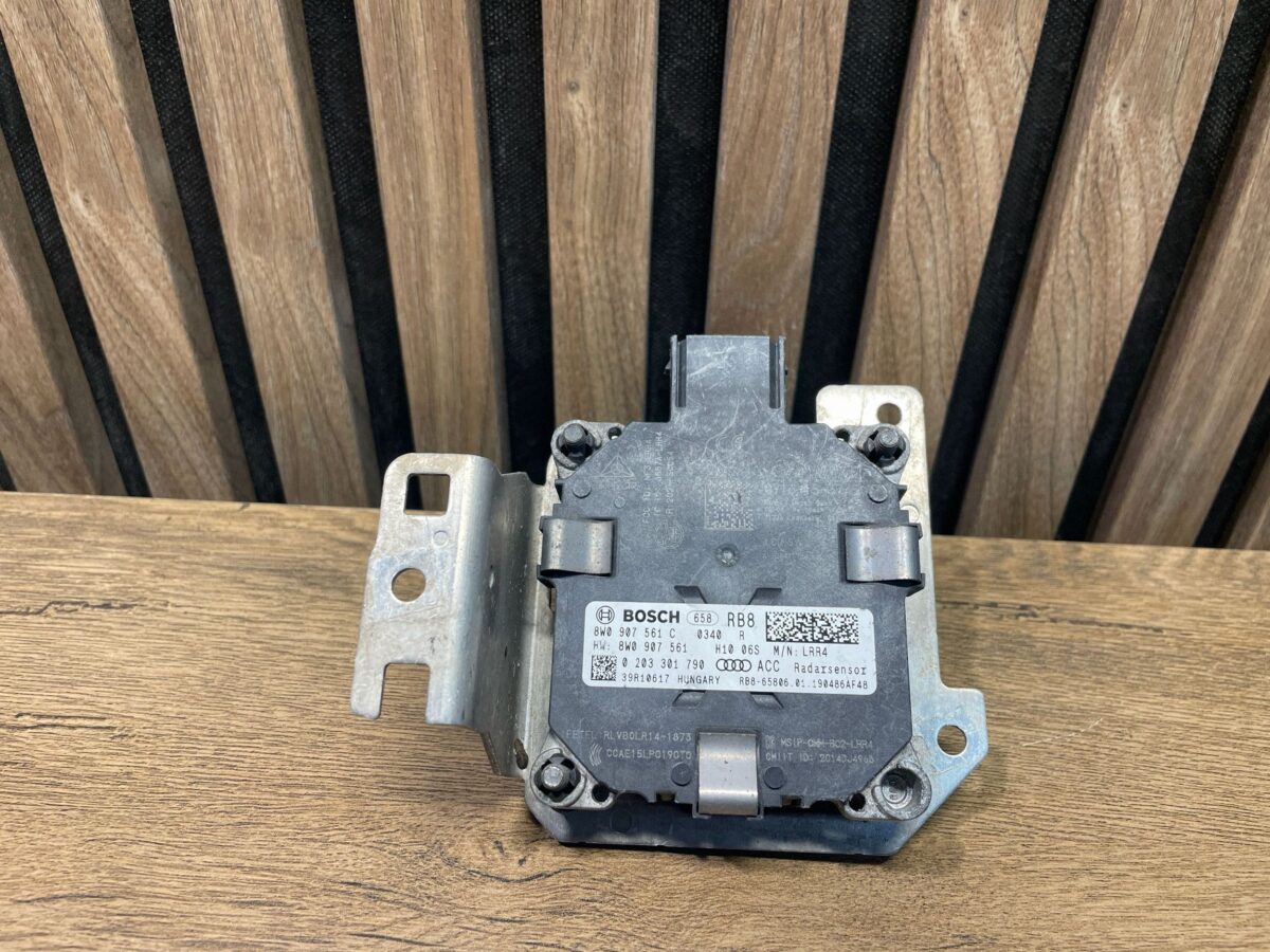 Detector radar Dreapta Audi A5, S5 2018 A5 8W0907561C