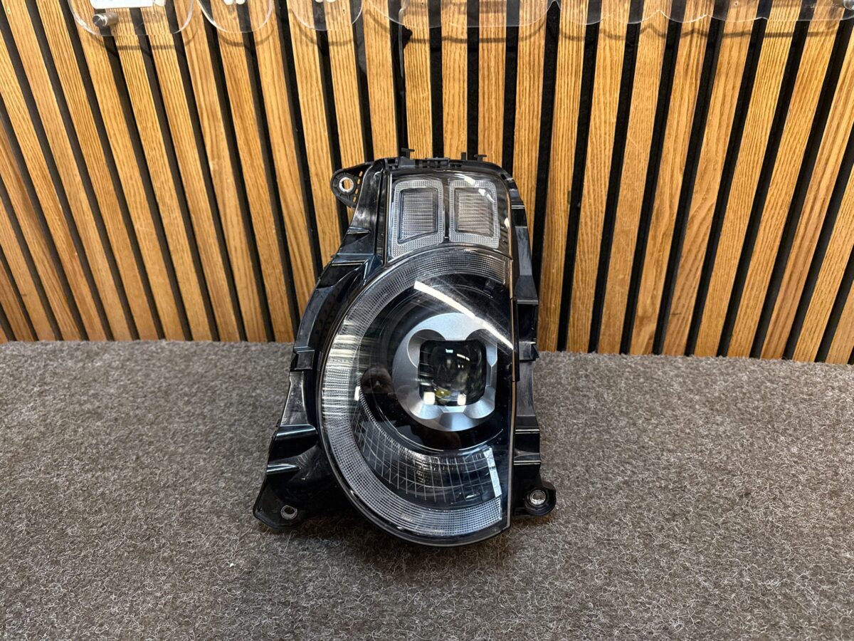 Faruri Land Rover Defender 2019 L8B213W029HG F3953