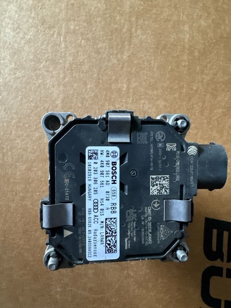 Detector radar Audi Q8 2018 4M0907561AD
