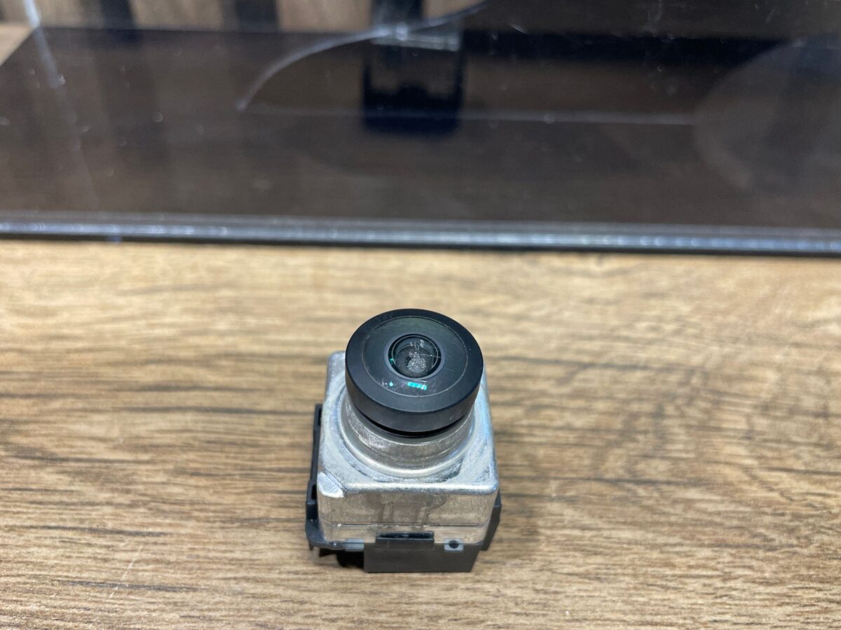 Camera marsarier Spate Porsche Cayenne 2018 4N0980546A
