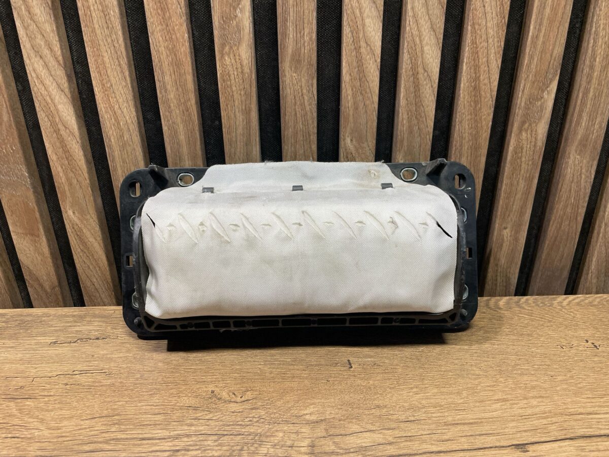 Airbag Dreapta Porsche Cayenne 2016 34076973