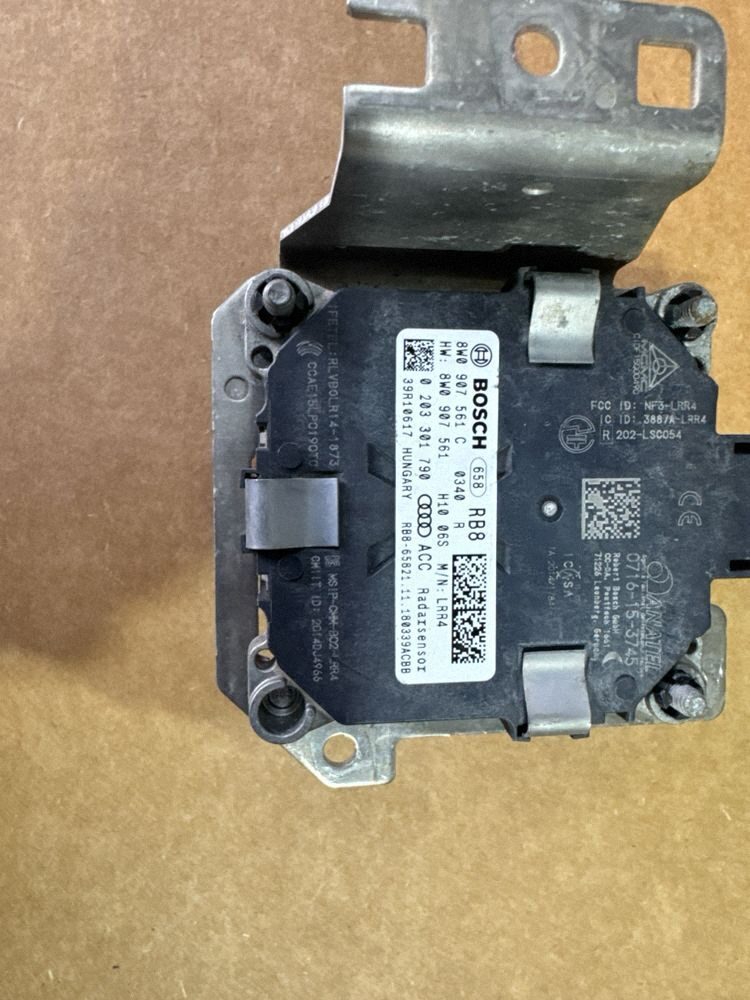 Detector radar Audi A4, S4 B9 2015 A4 8W0907561C