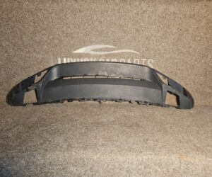 Prelungire bara fata Volkswagen Touareg II 2018 7P6807061D