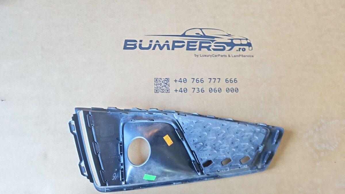 Grila bara Audi A4, S4 B9 2018 A4 8W0807682B
