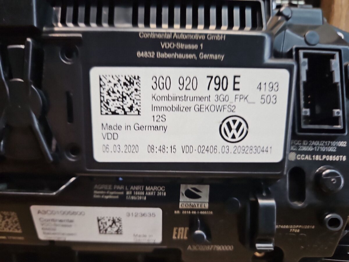 Ceasuri bord Volkswagen Tiguan 2020 3G0920790E