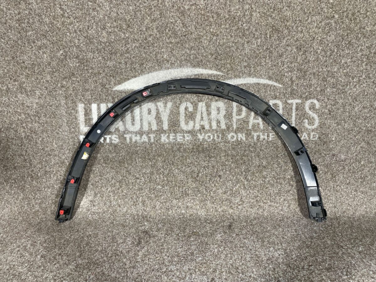 Aripa spate Porsche Cayenne 2018 9Y0854732