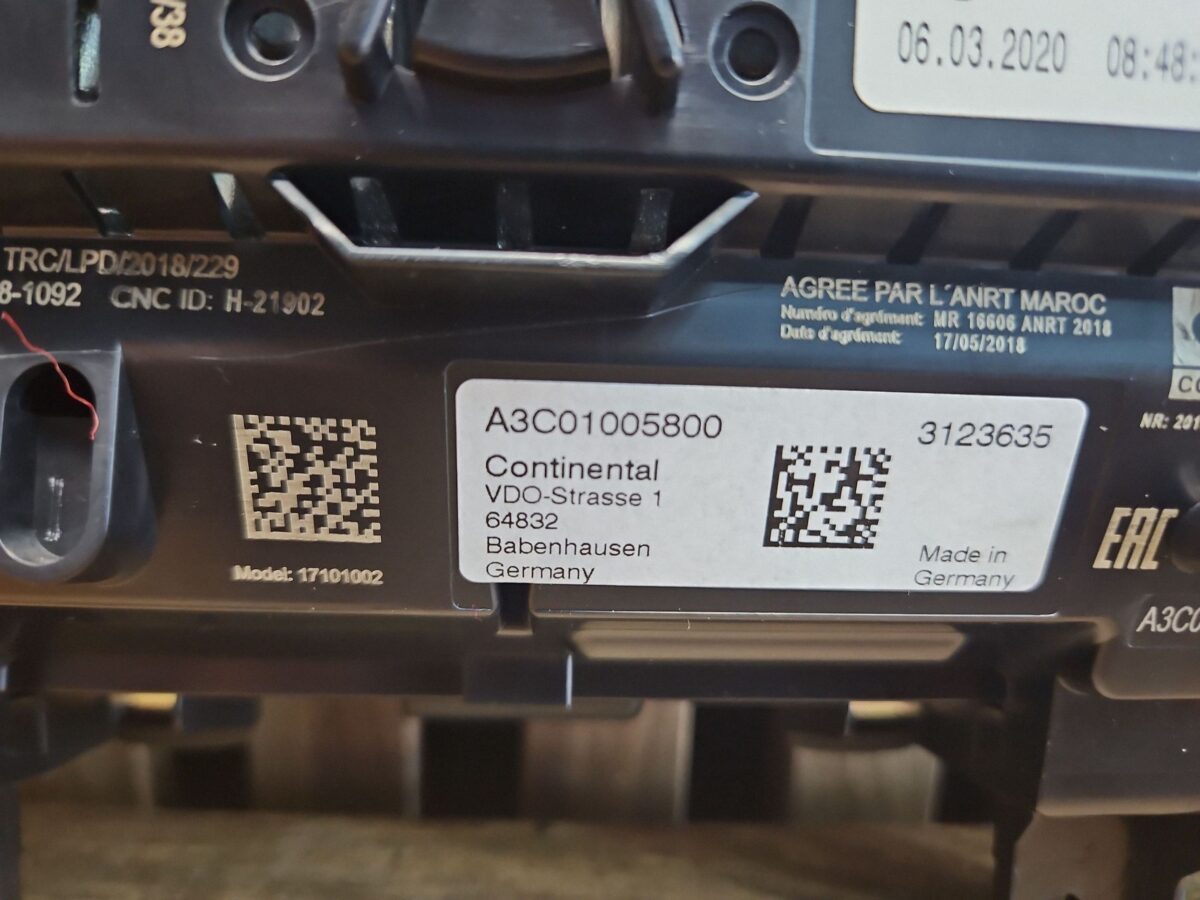 Ceasuri bord Volkswagen Tiguan 2020 3G0920790E