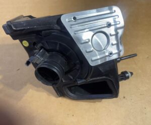 Carcasa filtru aer Audi A4, S4 B9 2018 8W0133837H A4 8W0133846B