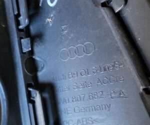 Grila bara Audi A4, S4 B9 2018 A4 8W0807682B