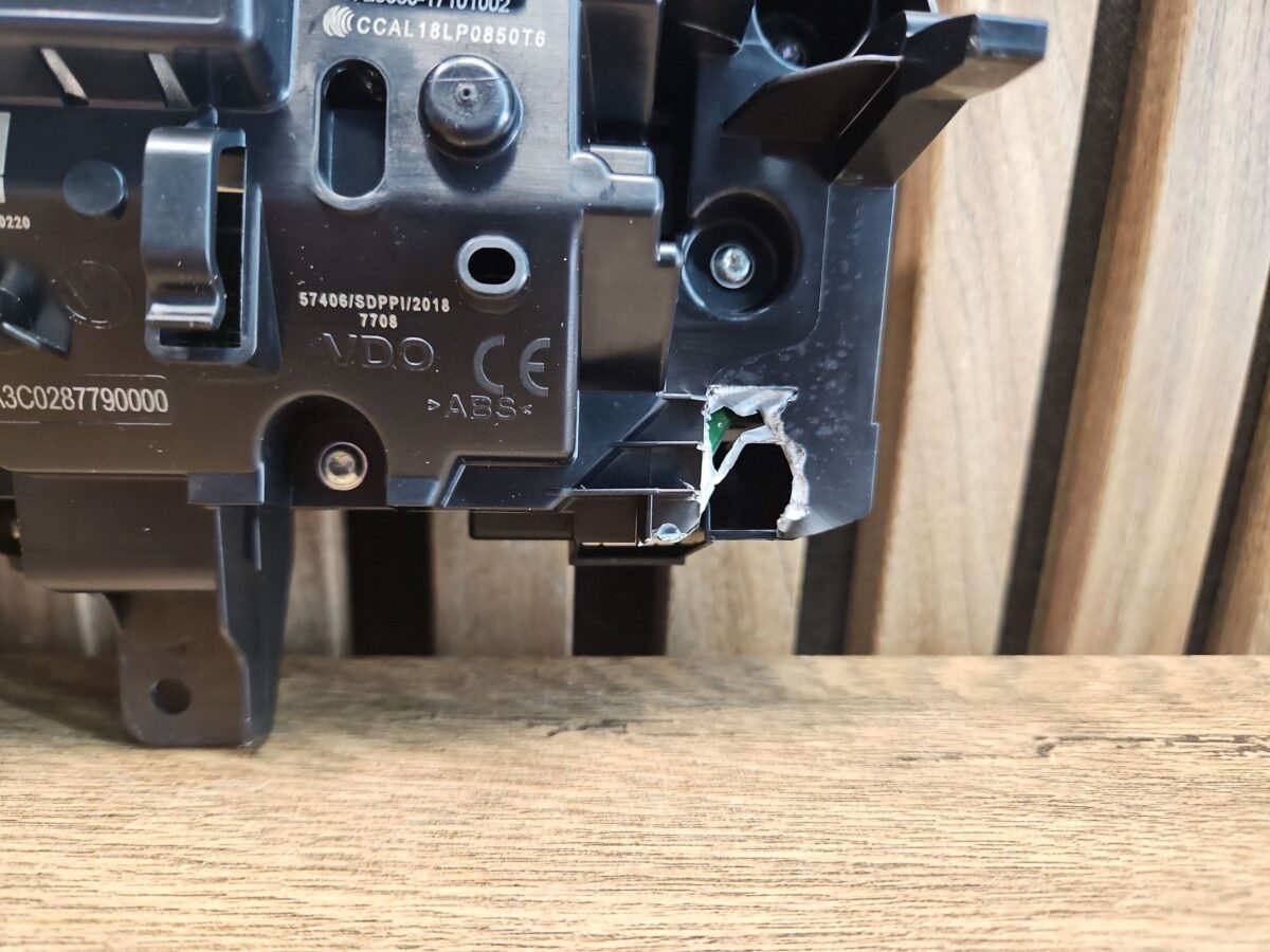 Ceasuri bord Volkswagen Tiguan 2020 3G0920790E