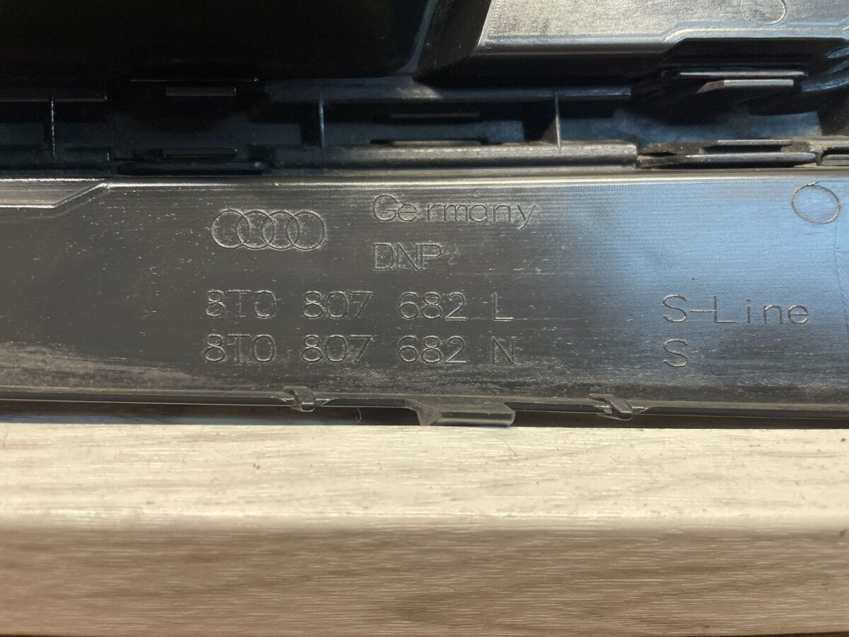 Grila proiector Dreapta Audi A5, S5 8T 8F 2015 8T0807682N A5