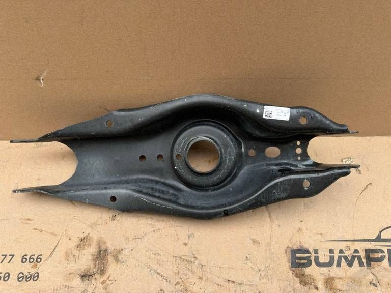 Brate si bascule Mercedes EQB 2022 A2473522700