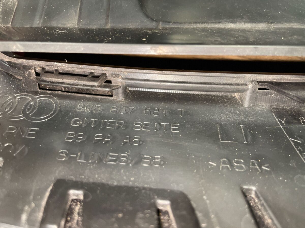 Grila proiector Stânga Audi A5, S5 2022 A5 8W6807681T