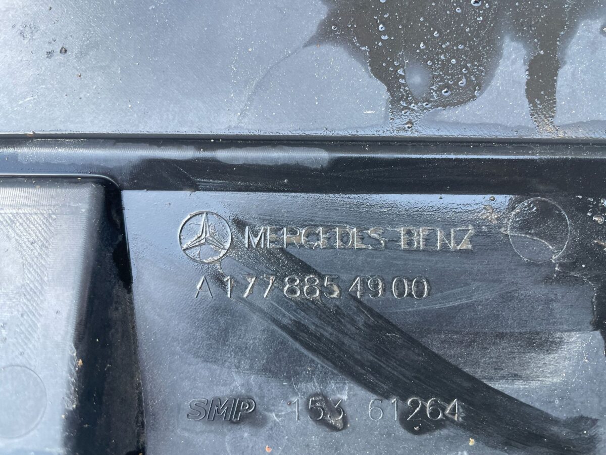 Scut sub bara Mercedes A W177 2018 A1778854900