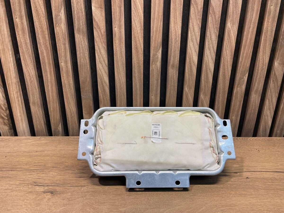 Airbag Dreapta Mercedes GLE 2016 6111099