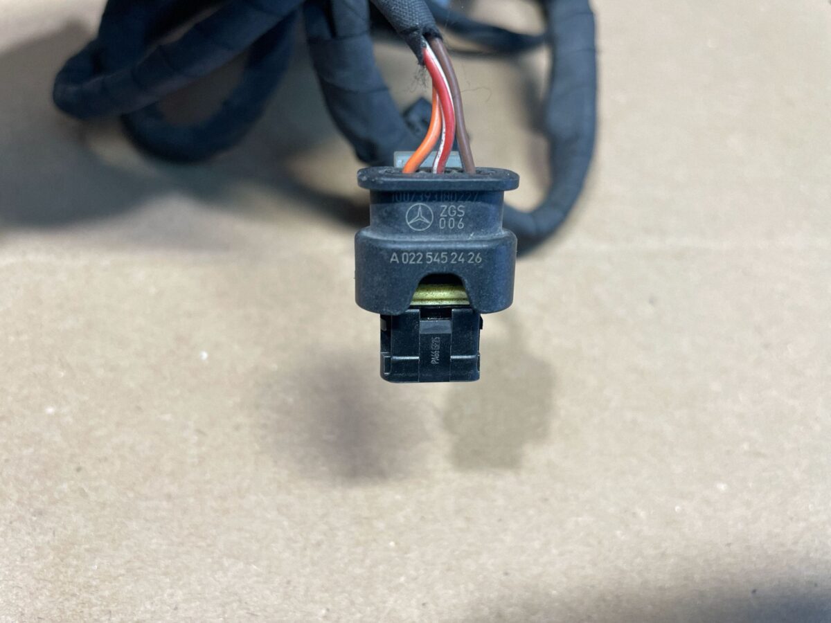 Senzori parcare Dreapta spate Mercedes E, AMG E 2018 A0225452426 W213