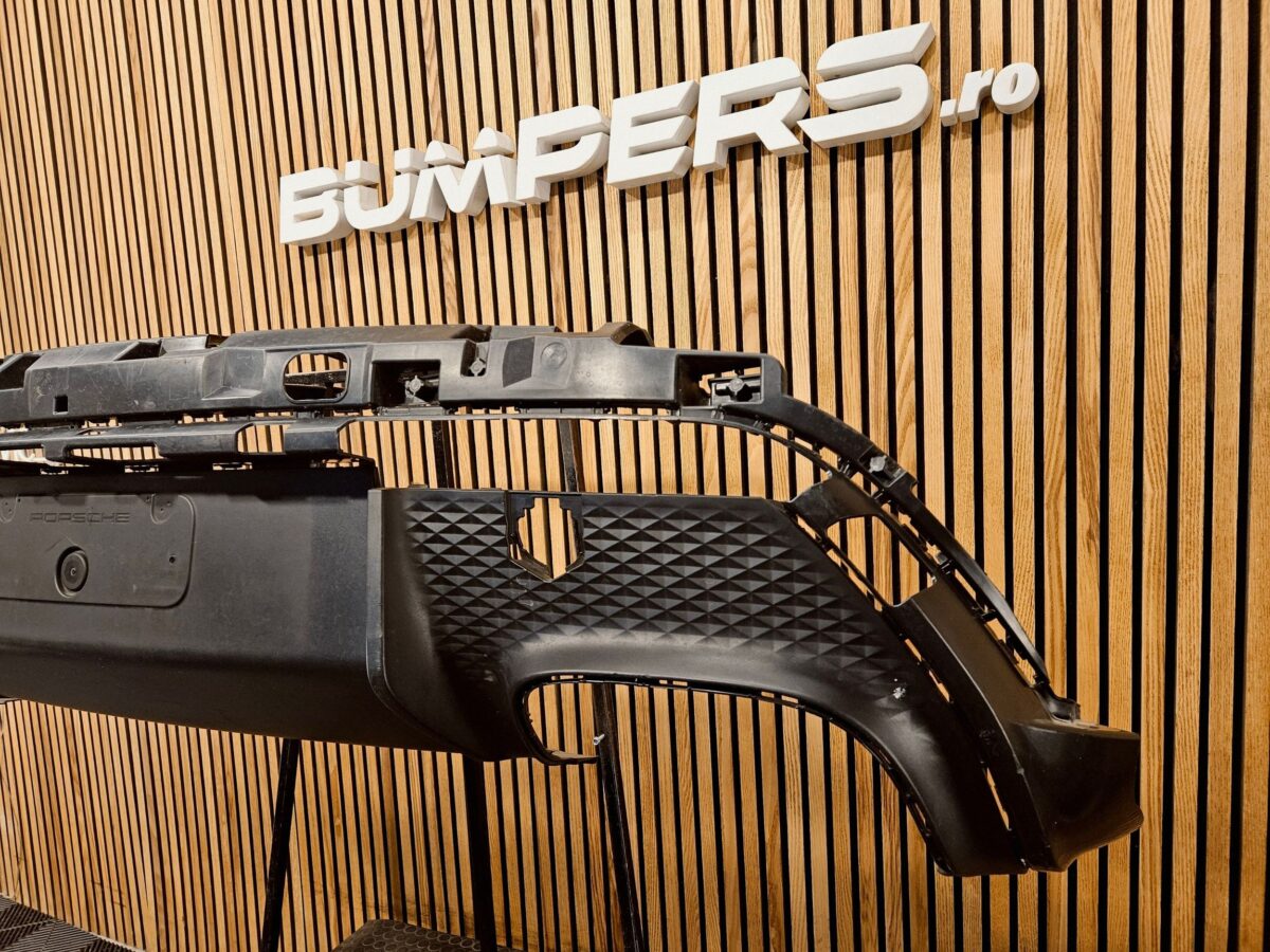 Difuzor bara spate Porsche Macan 2023 95B807834AC