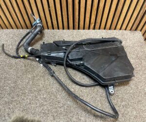 Vas lichid parbriz Alfa Romeo Stelvio 2016 50556493 71740944 470001