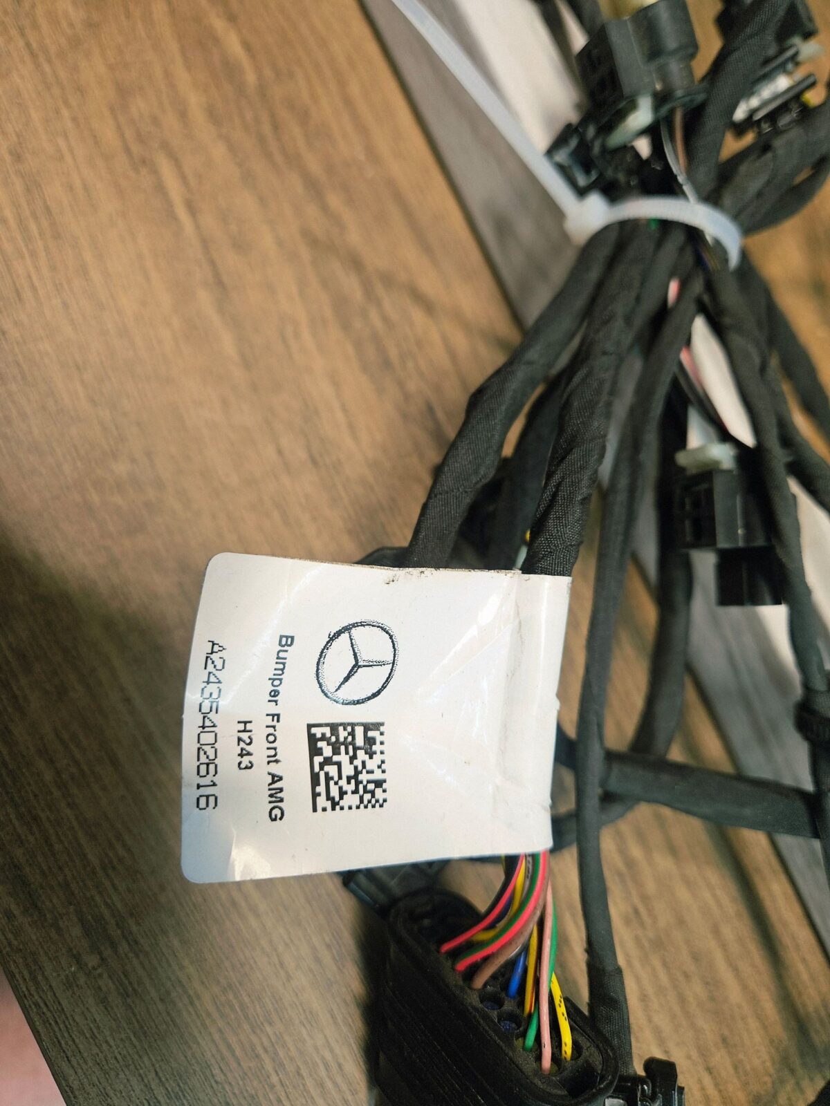 Senzori parcare Mercedes EQA 2021 A2435402616